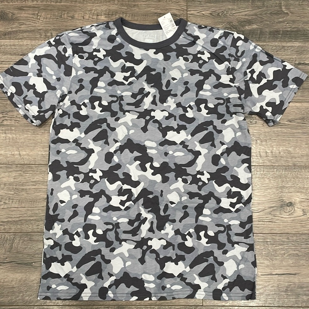 NWT, Boys grey camo tshirt